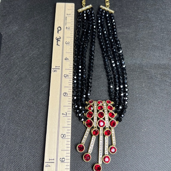 HEIDI DAUS "AN AFFAIR TO REMEMBER" 4 STRAND NECKLACE & EARRINGS SET Black & Red - Picture 5 of 14